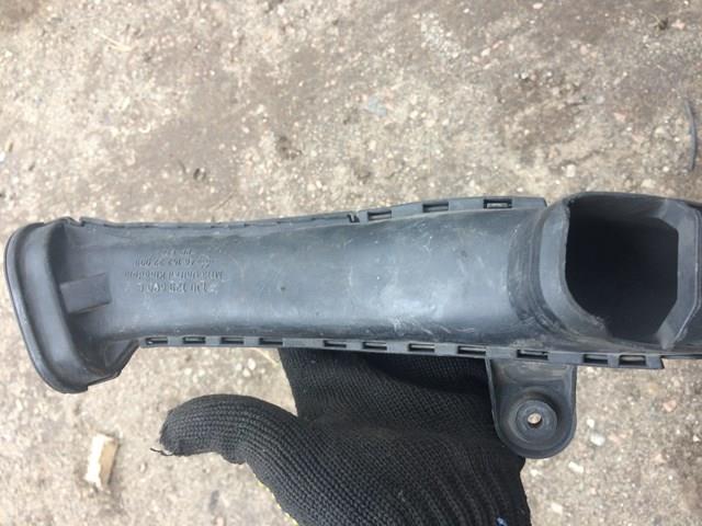 Патрубок повітряний, вхід повітряного фільтра 1J0129609B VAG