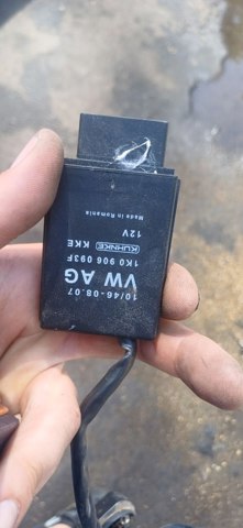 Модуль управління (ЕБУ) паливного насоса 1K0906093F VAG