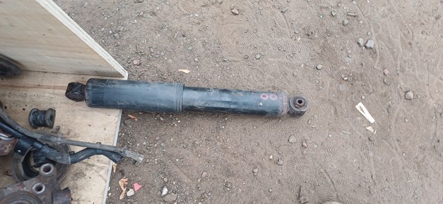 Стійка амортизатора задня 20924216 GM