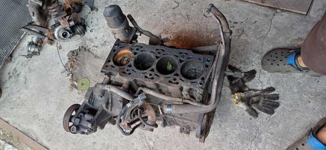 Піддон масляний картера двигуна 2151027003 HYUNDAI