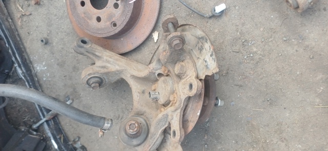 Цапфа права 4230405101 TOYOTA