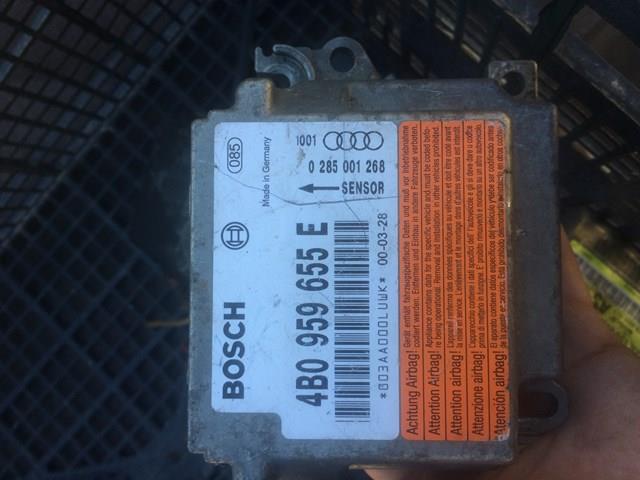 Блок управління airbag 4B0959655E VAG