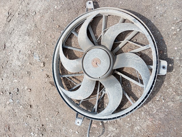 Електровентилятор охолодження в зборі (двигун + крильчатка) 52079528AB CHRYSLER