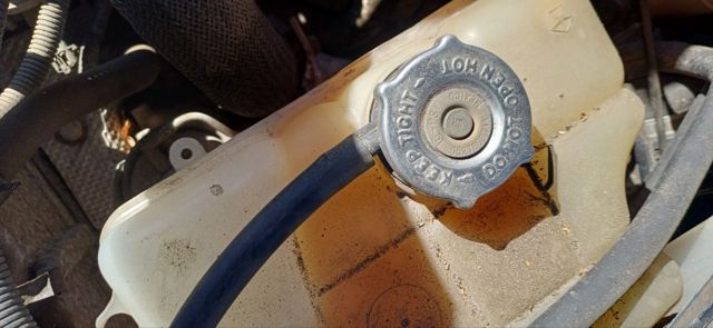 Водяний бачок системи охолодження 52079848AA CHRYSLER