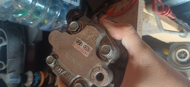 Насос гідравліки 571003S300 HYUNDAI