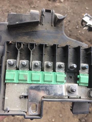 Коробка запобіжників 6R0937621 VAG