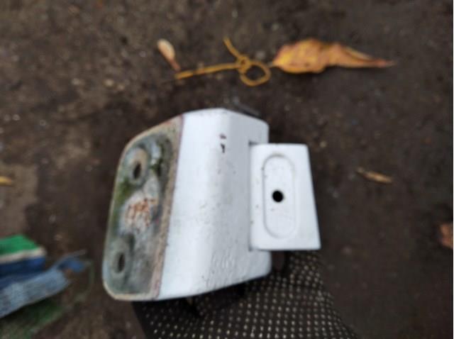 Петля задніх правих дверей 701827152A VAG