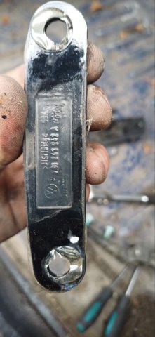 Відбійник зсувних дверей, верхній 7H0843842A VAG