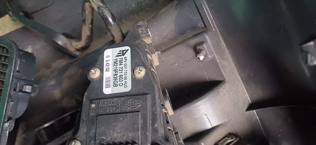Підаль газу 7M4721603D VAG