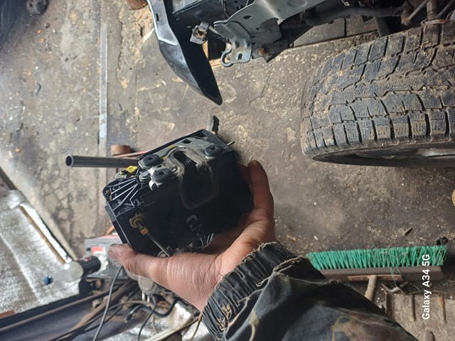 Замок водійських дверей 805036293R RENAULT