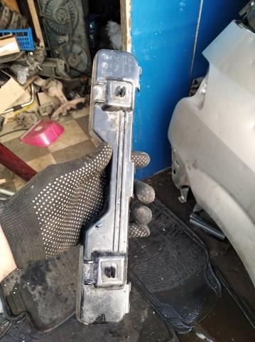 Лівий кронштейн заднього бампера 866131D000 HYUNDAI