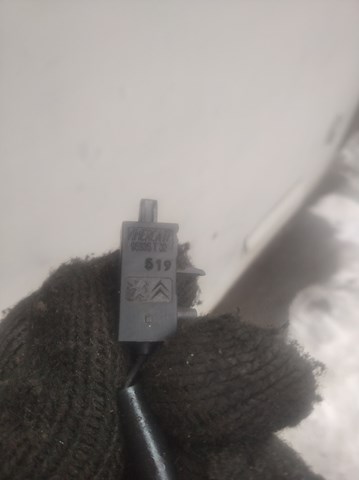 Кнопка коректора фар 95835T02 PEUGEOT