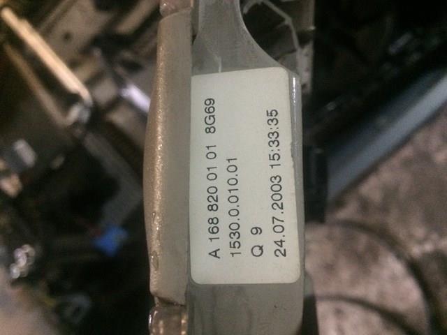 Плафони внутрішнього освітлення A1688200101 MERCEDES