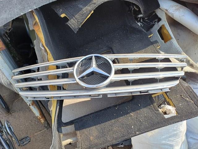 Облицювання радіатора A1698800783 MERCEDES