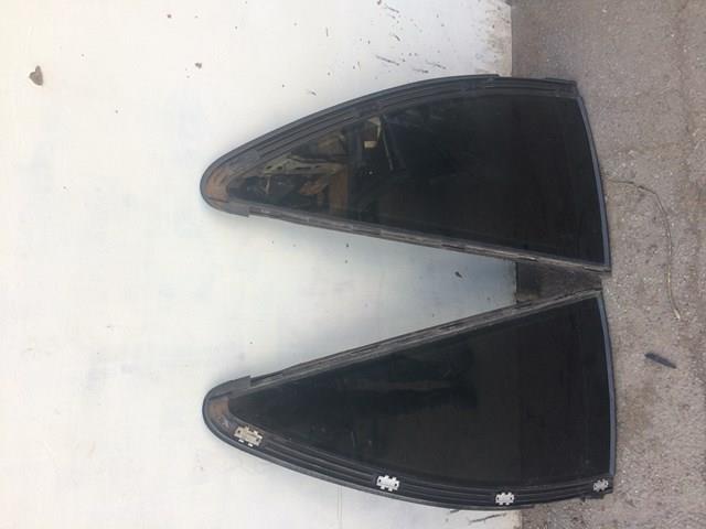 Стукло багажника, праве A2036706012 MERCEDES