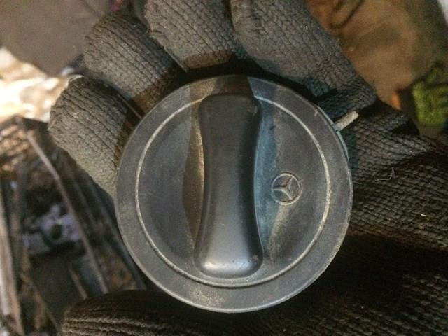 Пробка бензобака A2204700005 MERCEDES