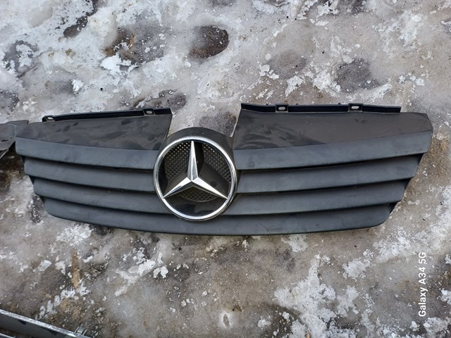 Решітка A4148880060 MERCEDES
