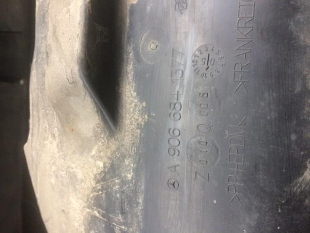 Підкрилок переднього крила, правий задній A9066841377 MERCEDES