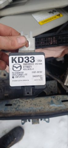 Датчик безключового доступу дверей (приймач ключа) KD33675D4 MAZDA