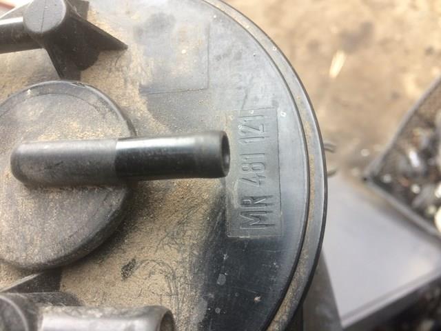 Адсорбер парів палива MR481121 MITSUBISHI