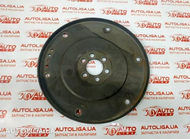Маховик двигуна 038105327B VAG