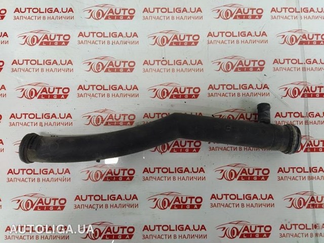 Шланг/патрубок водяного насоса, приймальний 03C121065D VAG