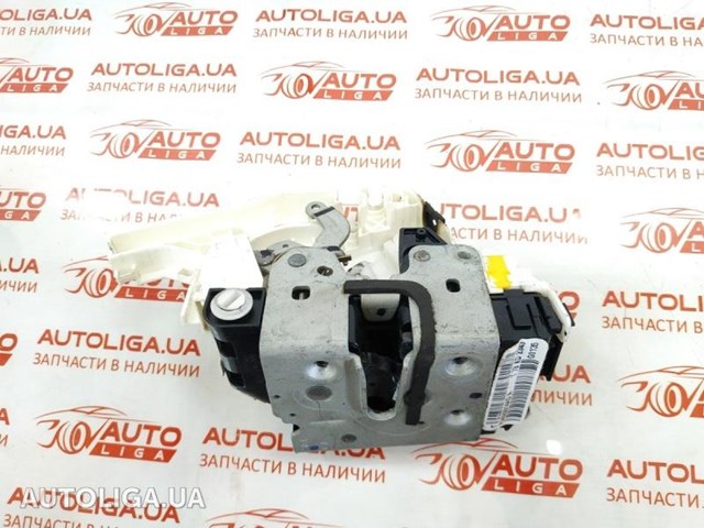Замок задніх дверей, правих 04589914AD CHRYSLER