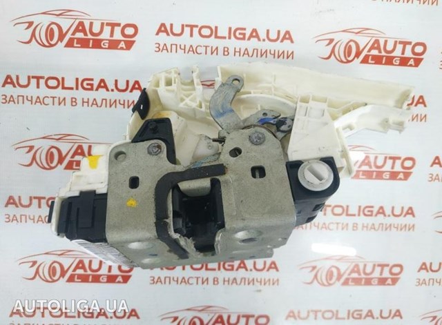 Замок задньої двері, лівої 04589915AD CHRYSLER