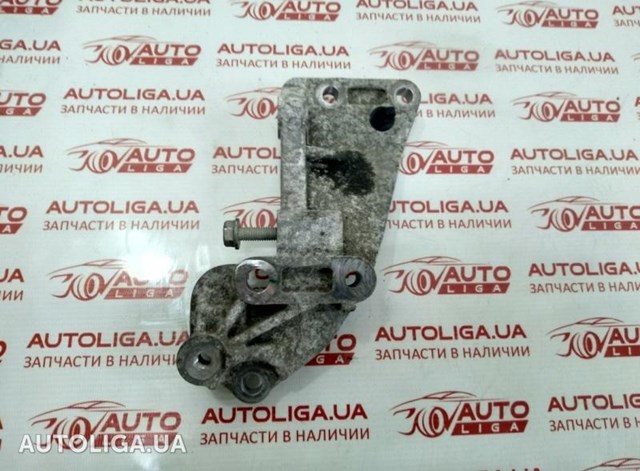 Кронштейн генератора (натяжний) 04627154AC CHRYSLER