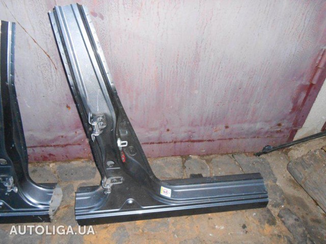Поріг зовнішній правий 04631SNAA00ZZ HONDA