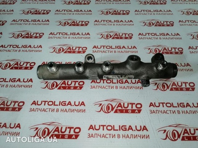 Розподільник палива (рампа), лівий 059130089AM VAG