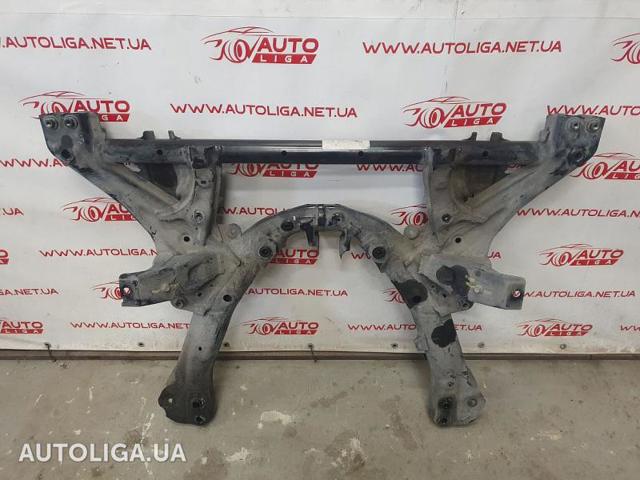 Передня балка 104452100N TESLA