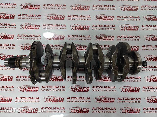 Колінвал двигуна 1100A259 MITSUBISHI