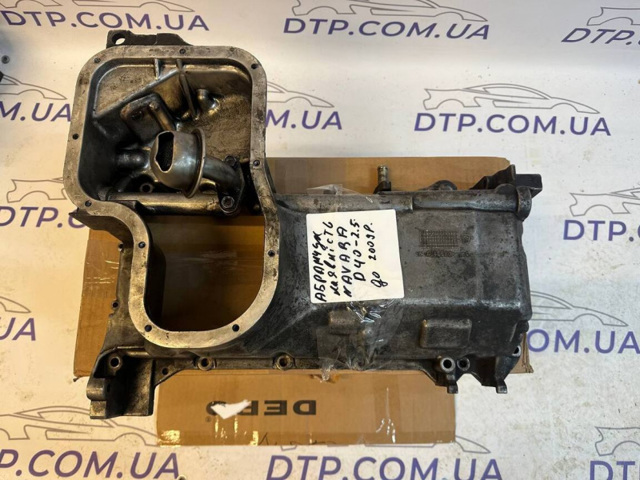 Піддон масляний картера двигуна 11110EB30A NISSAN