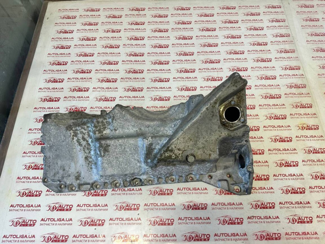 Піддон масляний картера двигуна 11137556663 BMW