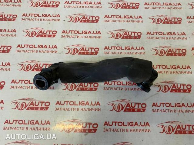 Шланг повітряний вентиляції картера 11157613889 BMW