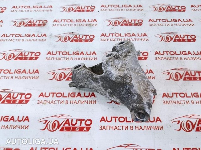 Кронштейн генератора 117103TA0A NISSAN