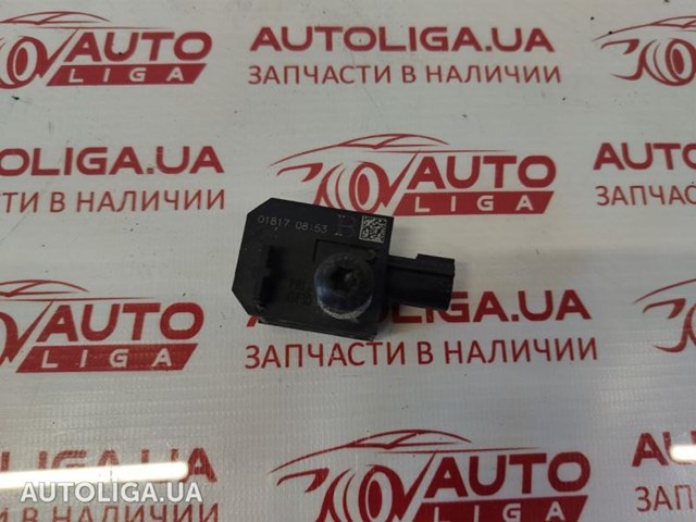 Датчик Айрбег передній 13504470 GM