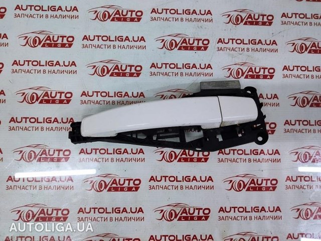 Тримач зовнішньої ручки дверей, задніх правих 13505889 GM