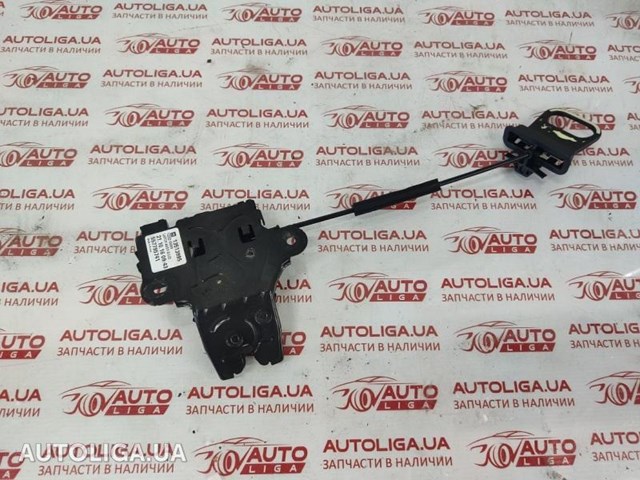 Замок кришки багажника/задньої  3/5-ї двері, задній 13513995 GM