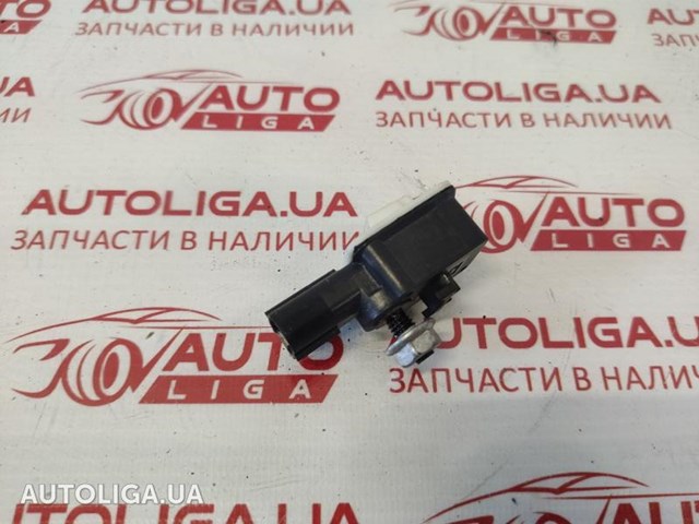 Датчик подушки безпеки 13576422 GM