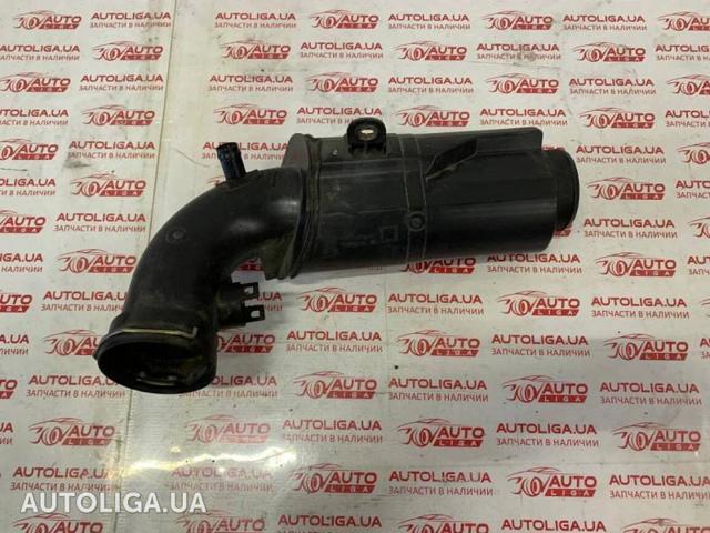 Патрубок витратоміра повітря 13717619268 BMW