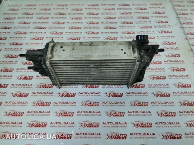 Охолоджувач наддувочного повітря 144611KB2A NISSAN