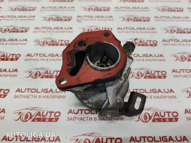 Насос вакуумний 146505272R NISSAN