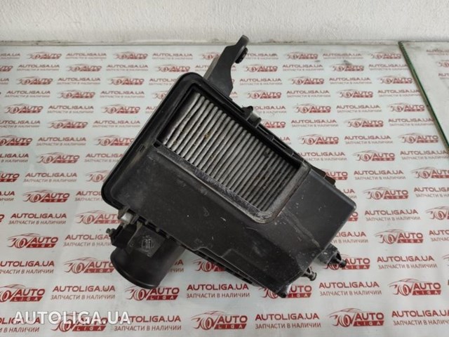Корпус повітряного фільтра 165004BA4A NISSAN
