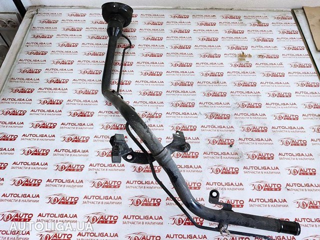 Шланг заливної горловини, паливного бака 172215HA0A NISSAN