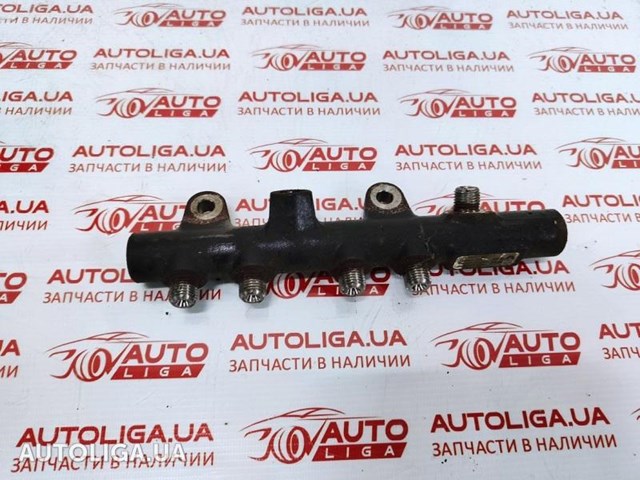 Рампа форсунок системи упорскування палива 175215346R NISSAN