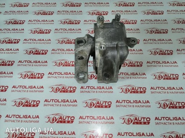 Права подушка мотора 1K0199262CE VAG