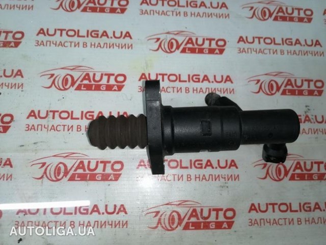 Циліндр зчеплення робочий 1K0721261L VAG