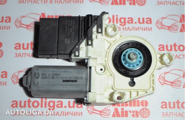 Моторчик склопідйомника двері задніх, лівих 1K0959703AG VAG
